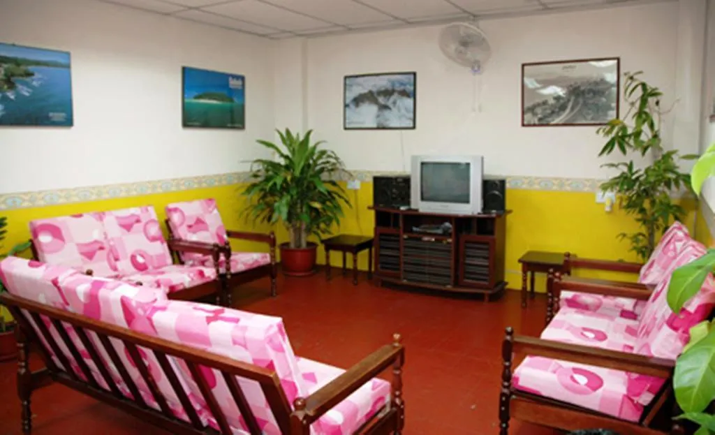 Hostel Stay In Lodge Kota Kinabalu